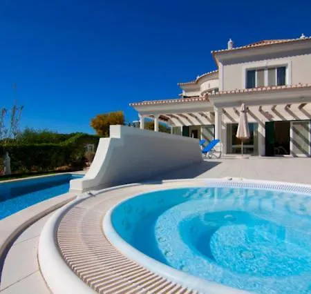 Sleeps 8 Pool Air Con T480073 Vale do Lobo