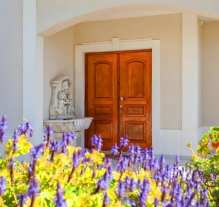 Villa Sleeps 8 Pool Air Con T480073 *