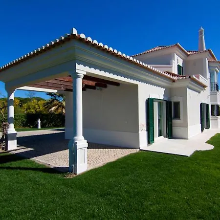 Sleeps 8 Pool Air Con T480073 * Вале-до-Лобо