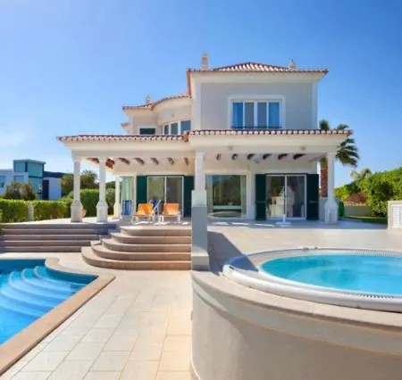 Villa Sleeps 8 Pool Air Con T480073 *